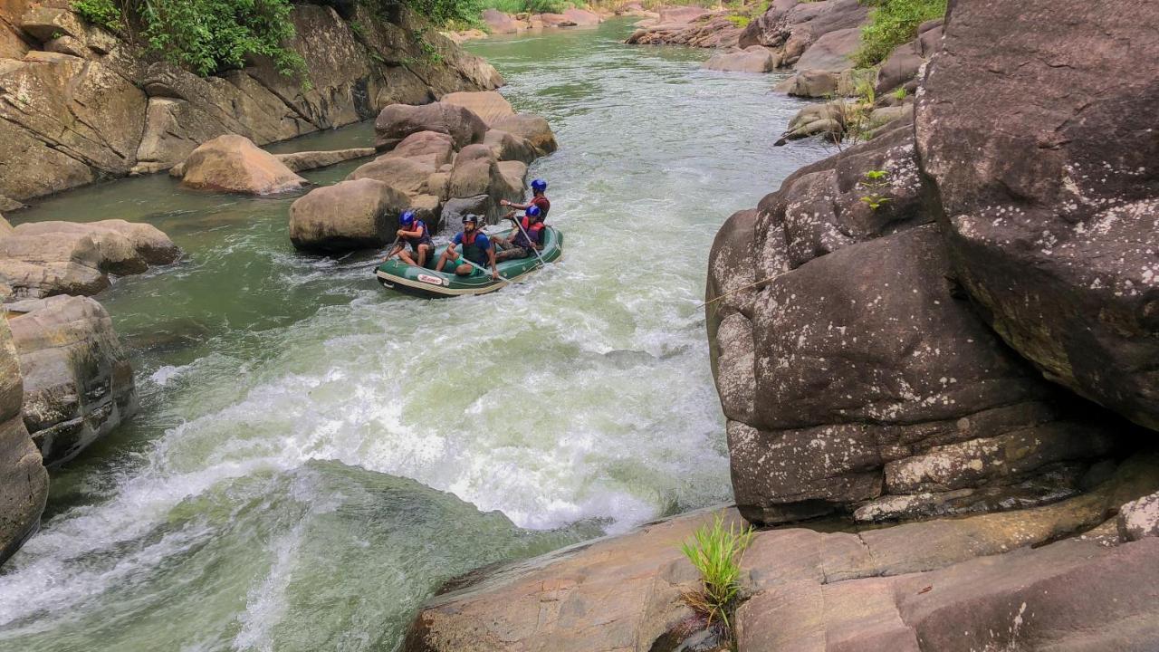 Jungle River Ginigathena 外观 照片